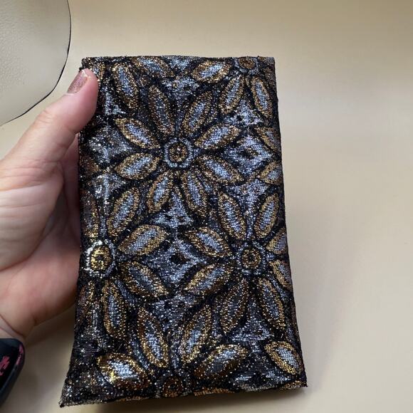 Vintage Metallic Gold Silver Scarf Made in Japan 57" x 17" Floral Scalloped Edge - Picture 5 of 7